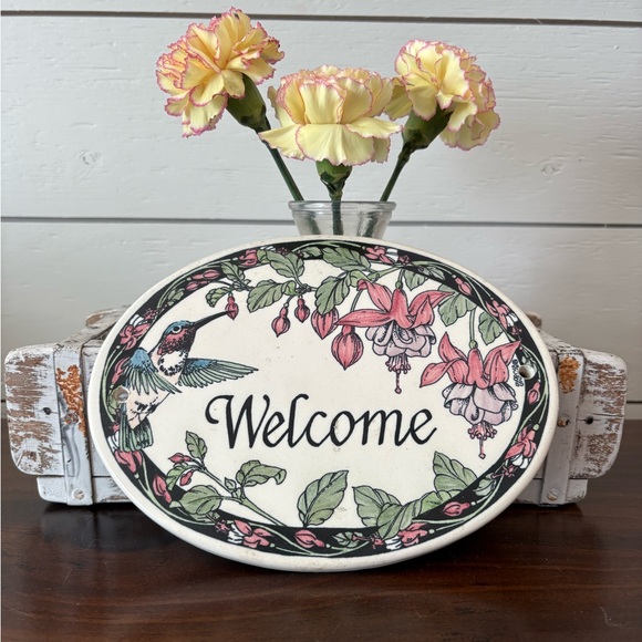 Vintage Welcome Sign - Picture 6 of 7
